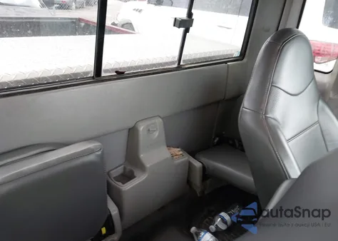 1999 Mazda B3000 Se/Tl из США, поврежденный, VIN 4F4ZR16V1XTM37463